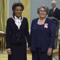 Bertha Allen (right) and the Governor General, Michaëlle Jean.