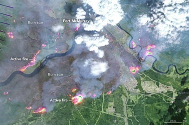 NASA image showing extend of wildfire at Fort McMurray